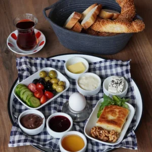 سینی صبحانه سرد
